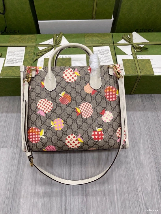 First bag ru tote GG GUCCI bag small 0808